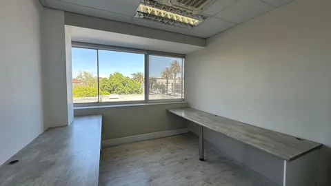 De Ville Shopping Centre, Durbanville